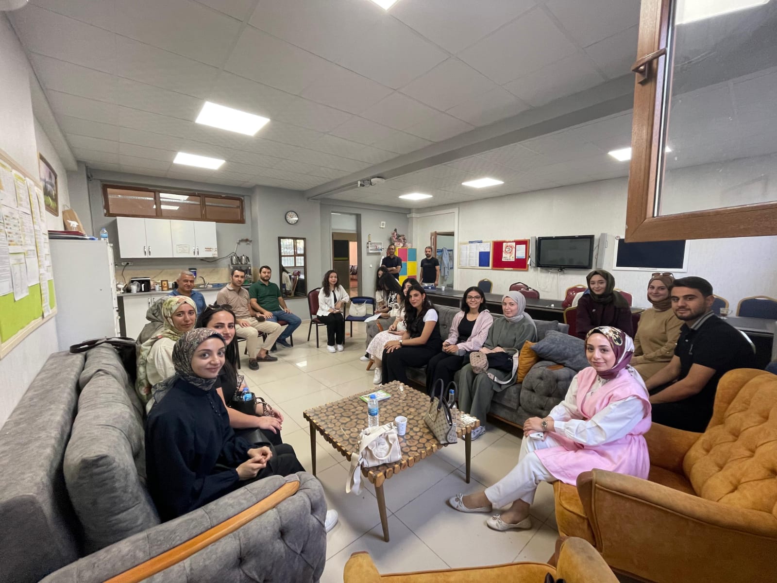 Staj Uygulaması Okulunda İlk Gün Tanışma ve Bilgilendirme Toplantısı Düzenlendi